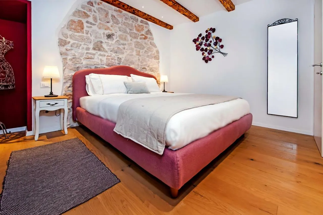 Centar Boutique Apartments Rovinj 0*,