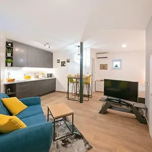 Mariva Downtown Apartment